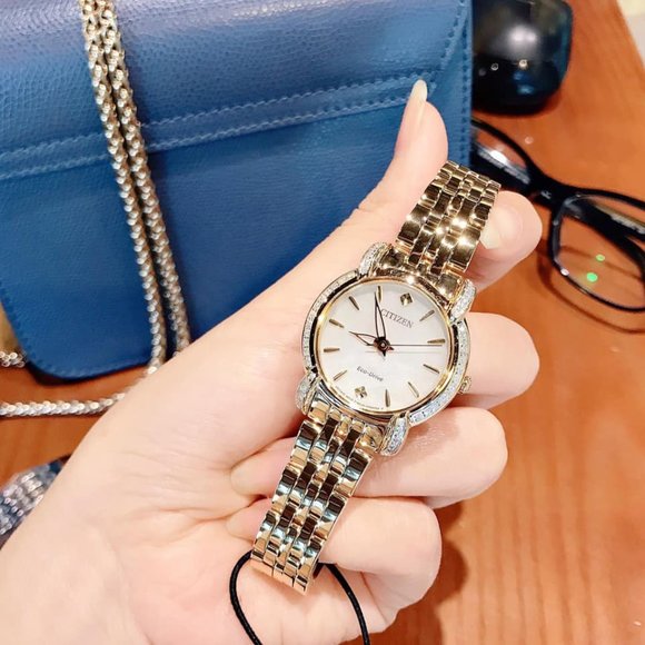 Citizen Ladies 18kt Gold 30mm Watch! NIB!